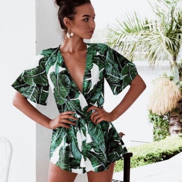 Vivian Boutique Pants - NEW Tropical Leaf Print Romper